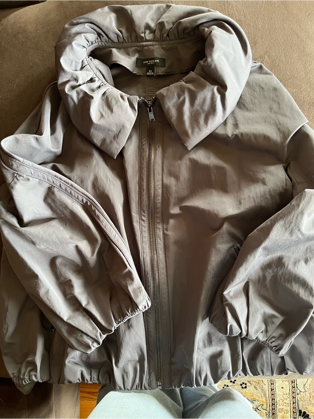 Women's Ann Taylor Black Zip-Front Lightweight Jacket